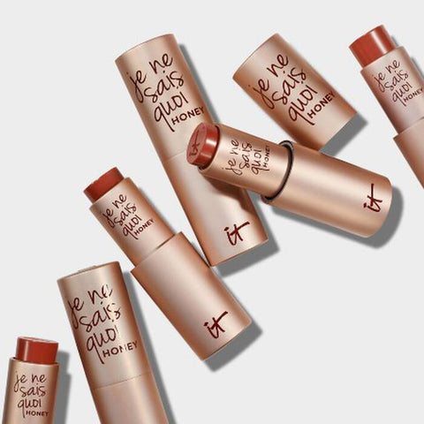Je Ne Sais Quoi Hydrating Lip Balm Treatment